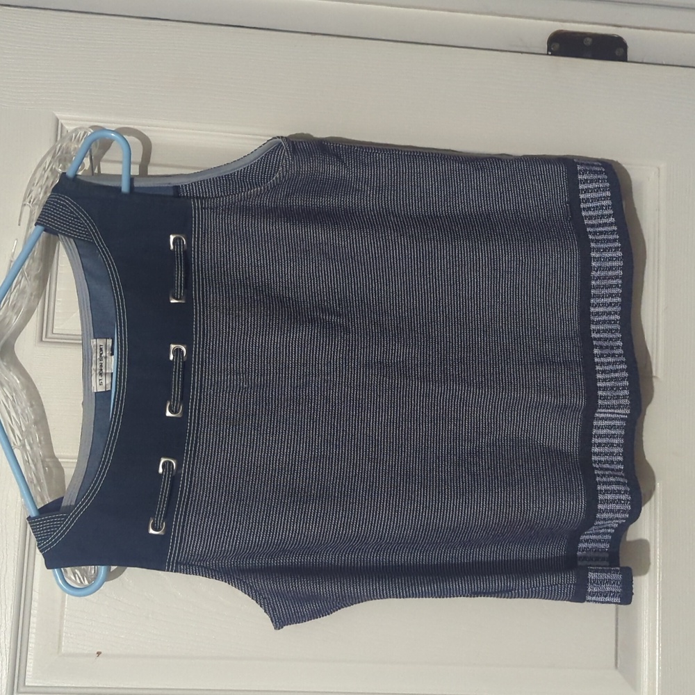 St. John sport size medium tank